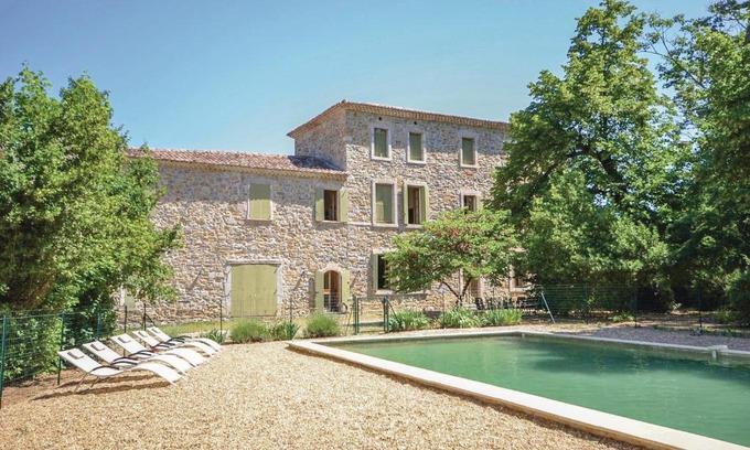 Anduze House | 5 Bedroom Pet Friendly Home In Anduze
