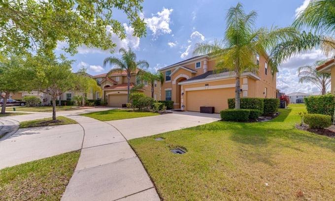 Veranda Palms House | 5 Bedroom private pool home in Veranda Palms
