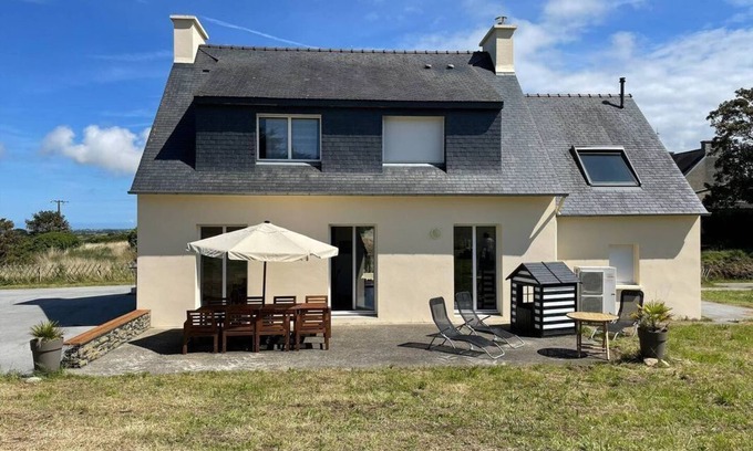 Guisseny House | 5 bedroom private vacation home in Guissény