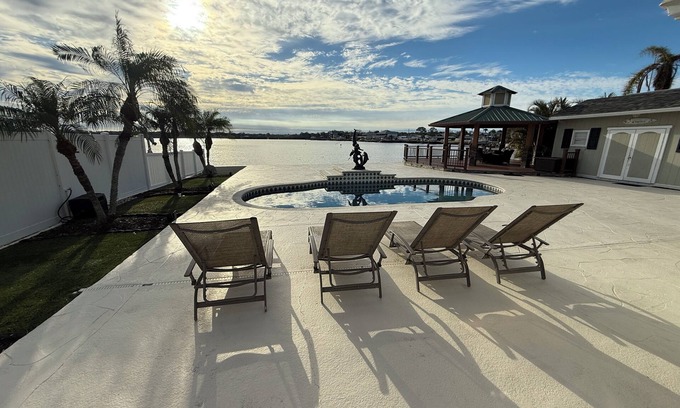 Port Richey House | 5-Bedroom Water Front Vacation Home - Tropical Paradise with Breathtaking Views!