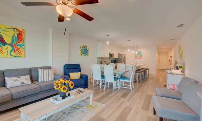 Madeira Beach Condo | 5⭐️ Coastal Luxury: 3BR, 3BA Condo with Heated Pool – Steps from the Beach
