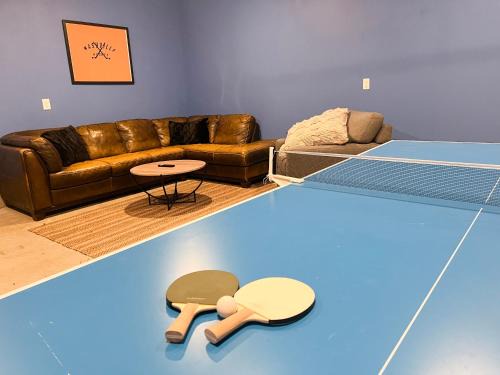 Donelson House | 5 Min To Broadway Game & Ping-pong Parking