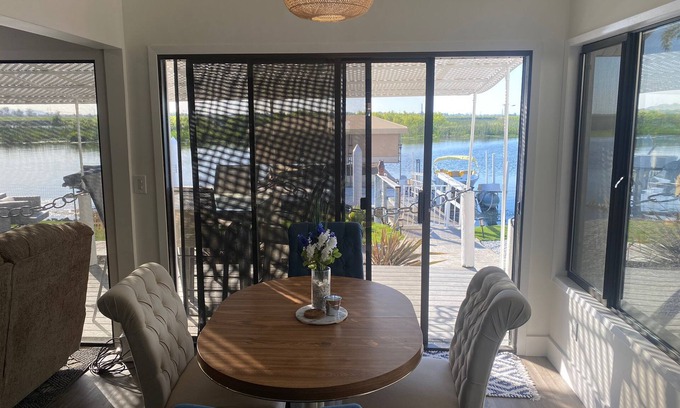 Discovery Bay House | 5 Min to Fast Waters! Waterfront Oasis awaits you!