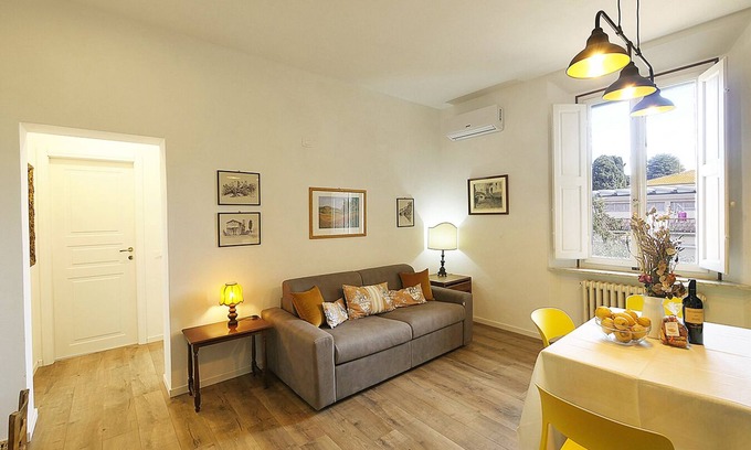 Donoratico Apartment | 5 minutes from the sea, Apartment "La Stazione", for families in the town center