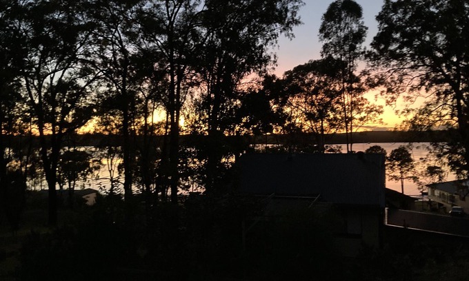 North Arm Cove House | 5 night min. stay - ideal for Executives, Project Leaders, Superintendents, FIFO