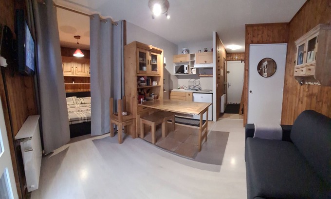 Mont-de-Lans Apartment | 5-person apartment just 2 minutes from the slopes