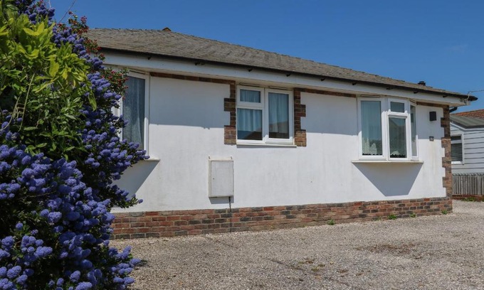 Pagham House | 50 Harbour Road