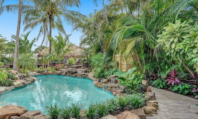 Poinsettia Heights House | 50% off New Waterfront Oasis Mins Beach,Eats,Shop