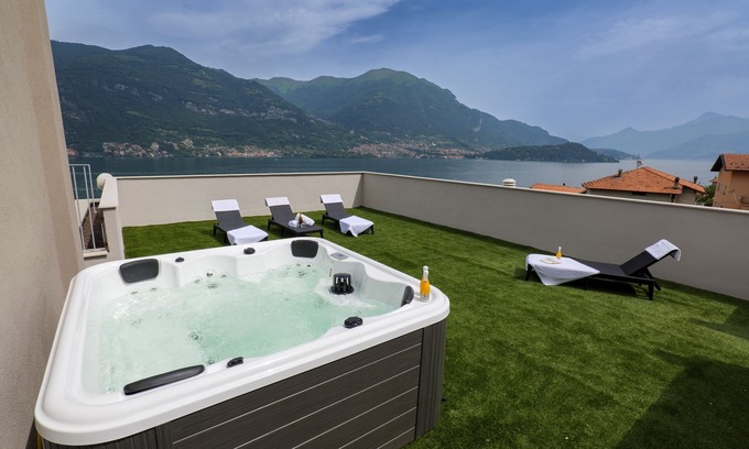 Lezzeno House | 5½-room house with outdoor whirlpool and fantastic lake view