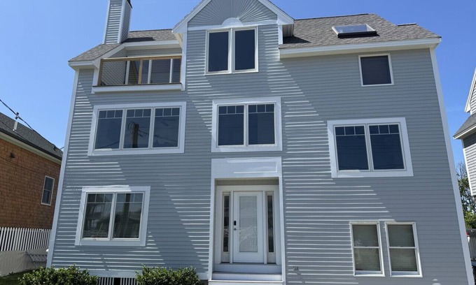 Ogunquit - Wells House | 518 Ocean Avenue, Wells, ME