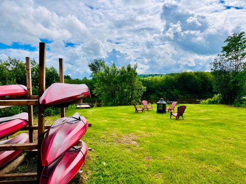 Saint-Leon-de-Standon Apartment | 564B - Le Refuge Spa Riviere