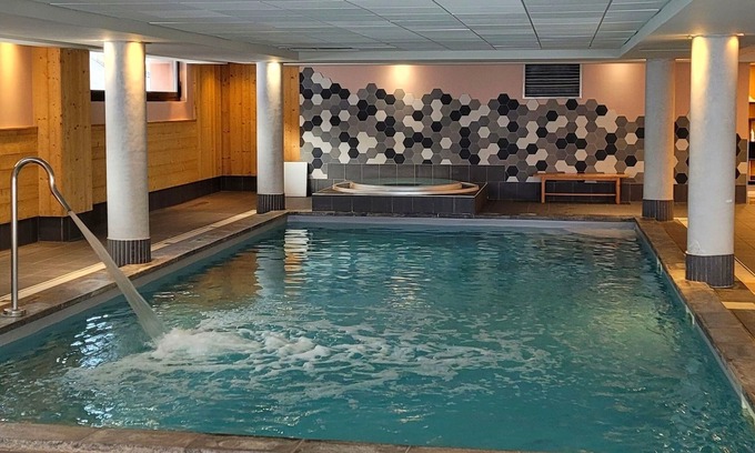 Risoul Apartment | 59 m² apartment in Deneb residence* with swimming pool and sauna