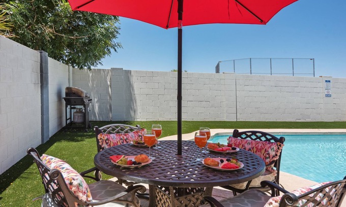 Power Ranch House | 5BR Family Home, Pool Arcade 500mbps & 5 KING BEDS