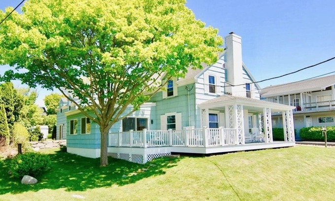 Weekapaug House | 5BR Ocean Views in Weekapaug