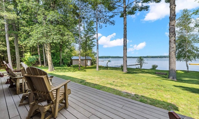 Wautoma House | 5BR Retreat: Waterfront, Kayaks, BBQ & More