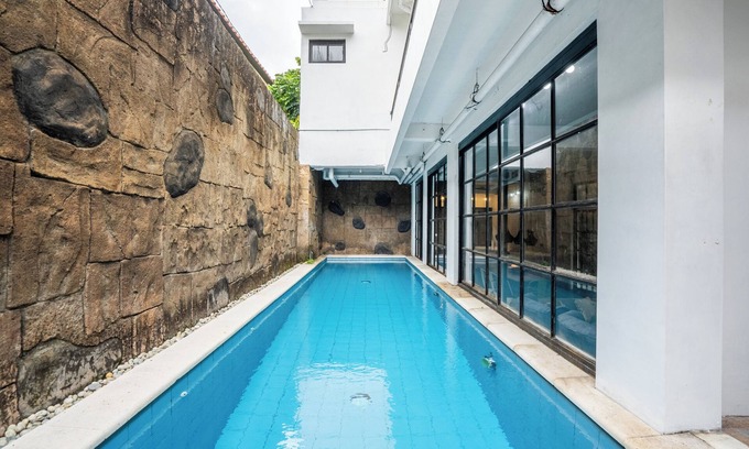 Dangin Puri Kauh House | 5BR Villa Naga Garden Sanur