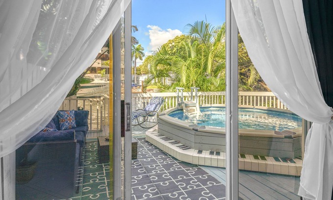 Colee Hammock Villa | 5BR Villla ליד חב"ד @ Las Olas עם כלים כשרים