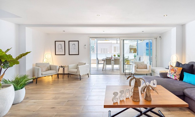 Puerto Rico Villa | 5min walk from the beach! Modern villa with pool. Completely renovated.