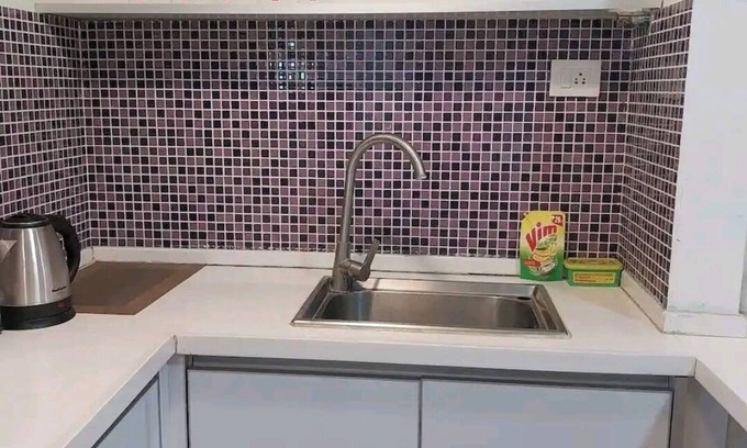 Surat Apartment | 5mints to Airport! Family sized cosy place swimming pool, garden, gym & playarea