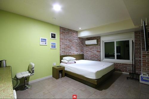 Dongnae District Hotel | 6번가 스테이