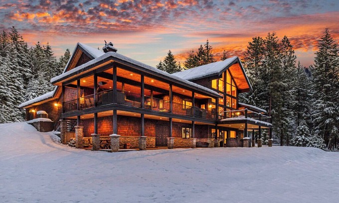 Ronald House | 6,200sqft Dream Mountain Home | Outdoor Bliss & Hidden Treasures Await!