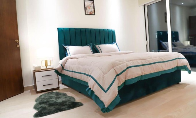 Doha Villa | 6 BED private villa luxury in the heart of The Pearl Island