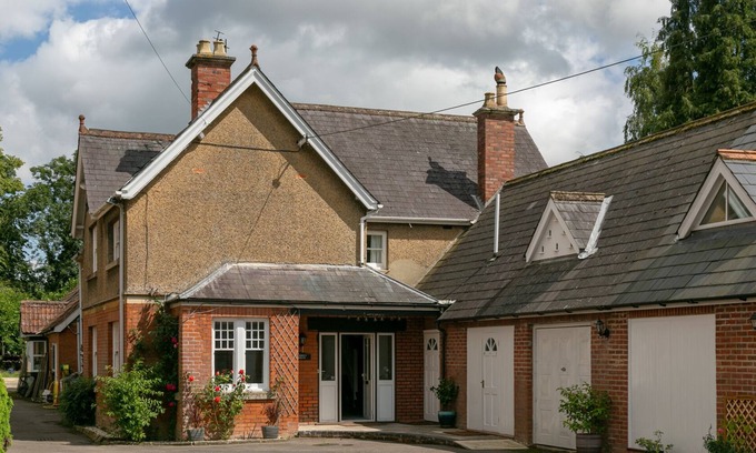 Grittleton Bed & Breakfast | 6 Bedroom B&B, 5 miles from Badminton Horse Trials