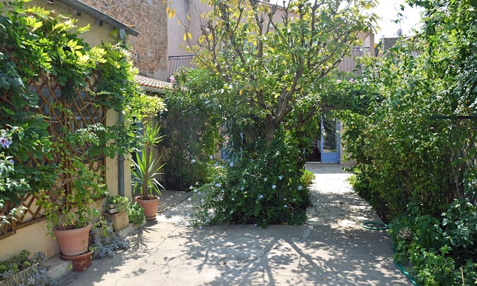 Vias House | 6 bis rue de Verdun, Vias, 34450 FR