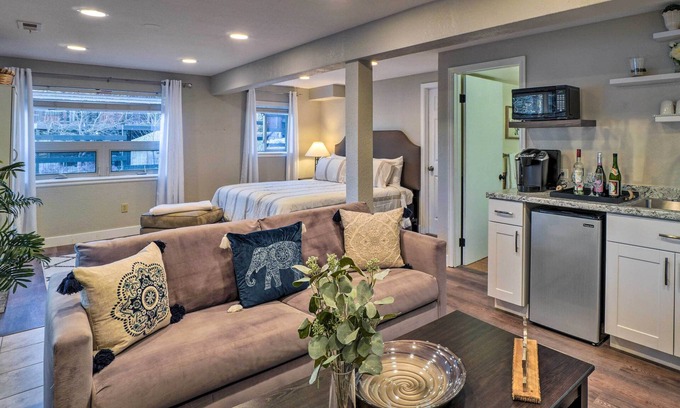 The Pinery Apartment | 6 Mi to Dtwn Parker: Serene Studio Suite!