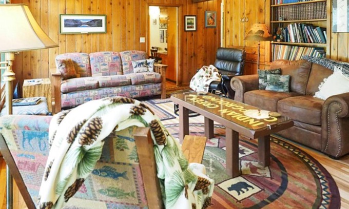 Joseph House | 60073 Wallowa Lake Hwy (upper unit)