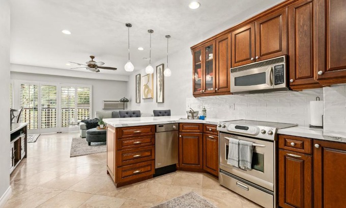 Carlsbad House | 683 Just inside the gates of the Resort - Golf & Premier Fitness Guests Welcome