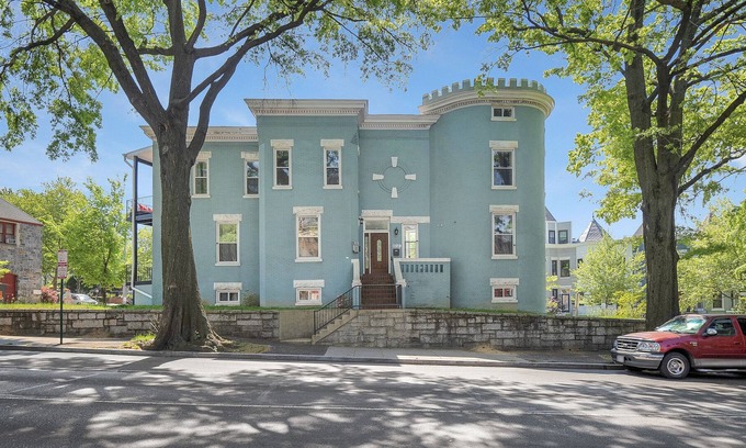 Eckington Condo | 6bedroom, 6bath - Three Stunning Downtown DC Condos!