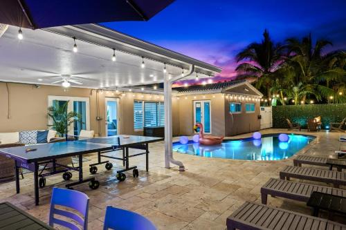Lighthouse Point House | 6BR Paradise: Pool Games Relaxation