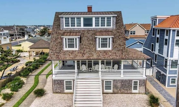 Ortley Beach House | 7 Bedroom 4.5 bath Single Family Home