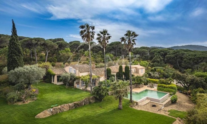 Ramatuelle Villa | 7 bedroom luxury villa near St. Tropez & Beach