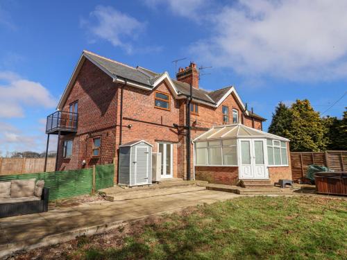 Bridlington House | 7 Kingsfield Cottages