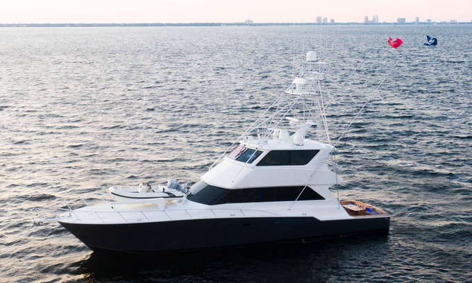 Harbour Island Boat Rental | 72' Viking Yacht settled in the heart of downtown Tampa