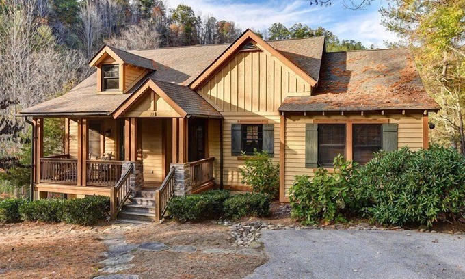 Bear Lake Reserve Cottage | 73 Woodland Court at Bear Lake Reserve