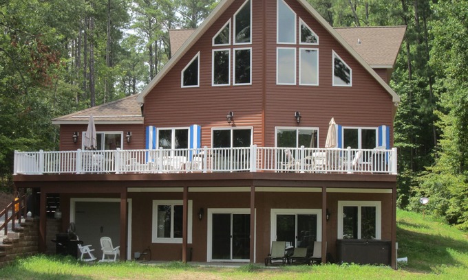 Henrico House | 7500 Sq Ft home with 3 floors- Saturday to Saturday summer rental.