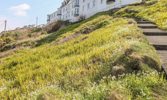 Sennen Cove Cottage | 8 SENNEN HEIGHTS, family friendly in Sennen Cove