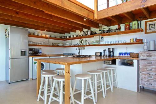 Mountainside House | 82 Suikerbossie