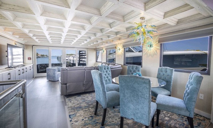 St. Petersburg - Clearwater Boat Rental | 84’YACHT, DEEP FALL DISCOUNTS,KING BEDS,MASSAGES,CHEF,KAYAKS,SUP