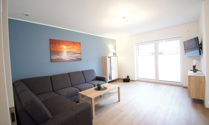 Norddeich Apartment | 85 m² Ferienwohnung, 6 Personen , 2 Schlafzimmer, Erdgeschoss