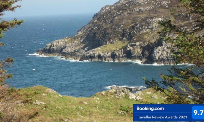 Lewis and Harris House | 8B Calbost