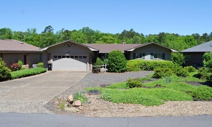 Hot Springs Village House | 8MataWy | Desoto Golf Course Home | Sleeps 4