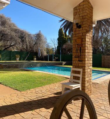 Klerksdorp House | 9 wena Ave Guesthouse
