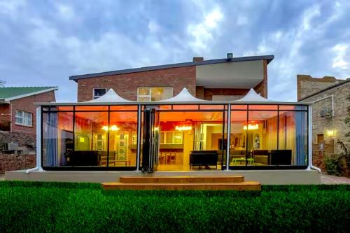 Colchester House | 90 on Wellington