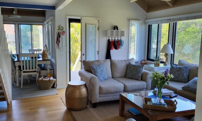 Sealoft Villas House | 915 Sealoft Villa