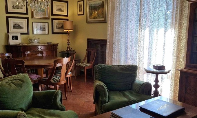 Rimini Historic Center Apartment | 950mt sea, 500mt center, apartment 120sqm 3rd floor elevator 5 beds 3 rooms