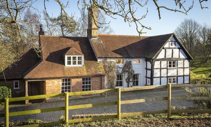 Ashton Under Hill House | A beautiful Grade II listed period property, nestled under Bredon Hill.